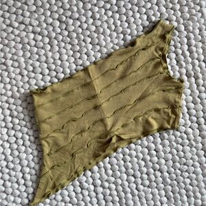 Superdown one shoulder crop tank